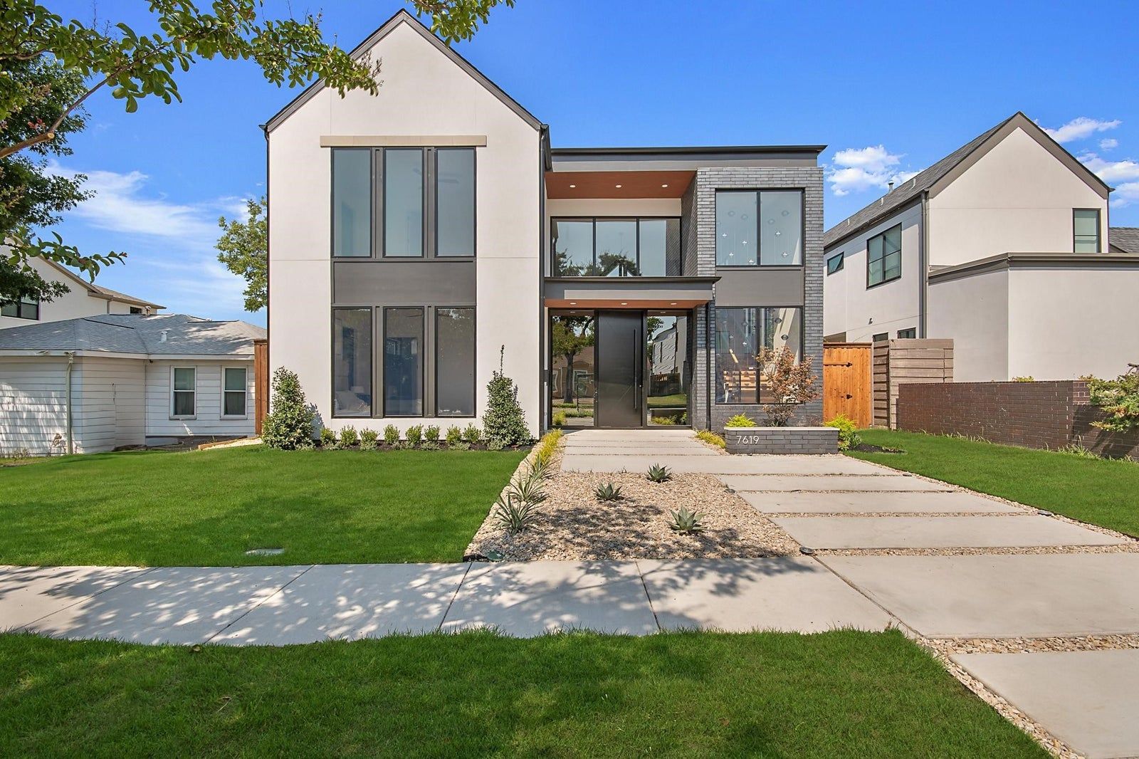 Contemporary residence exterior, Dallas
